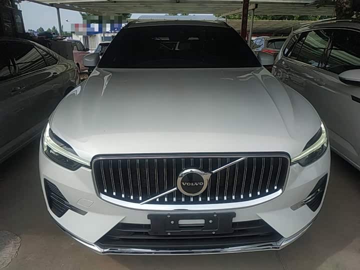 Volvo XC60, 2023 — фото 3 из 9