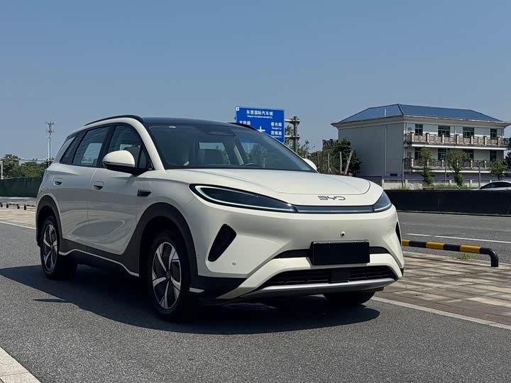 BYD Sea Lion 05 EV, 2024 — фото 3 из 9