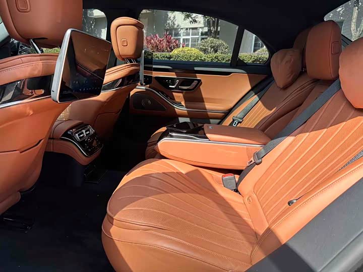 Mercedes-Benz S-Class, 2023 — фото 6 из 9