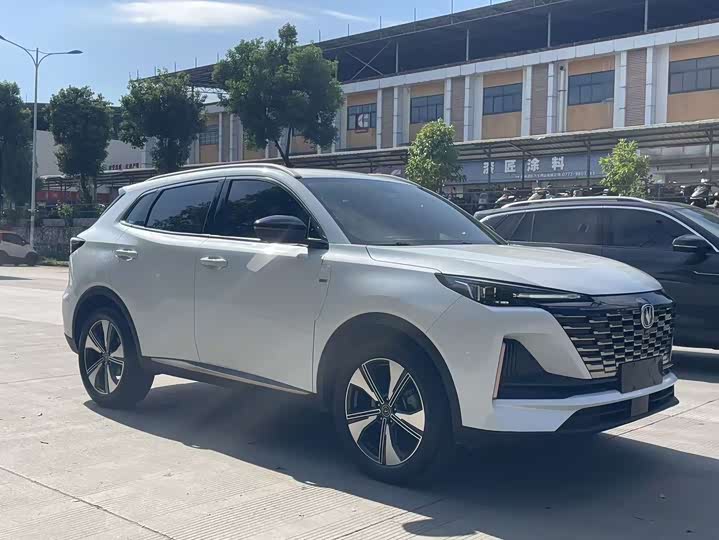 Changan CS55 Plus, 2022 — фото 3 из 9