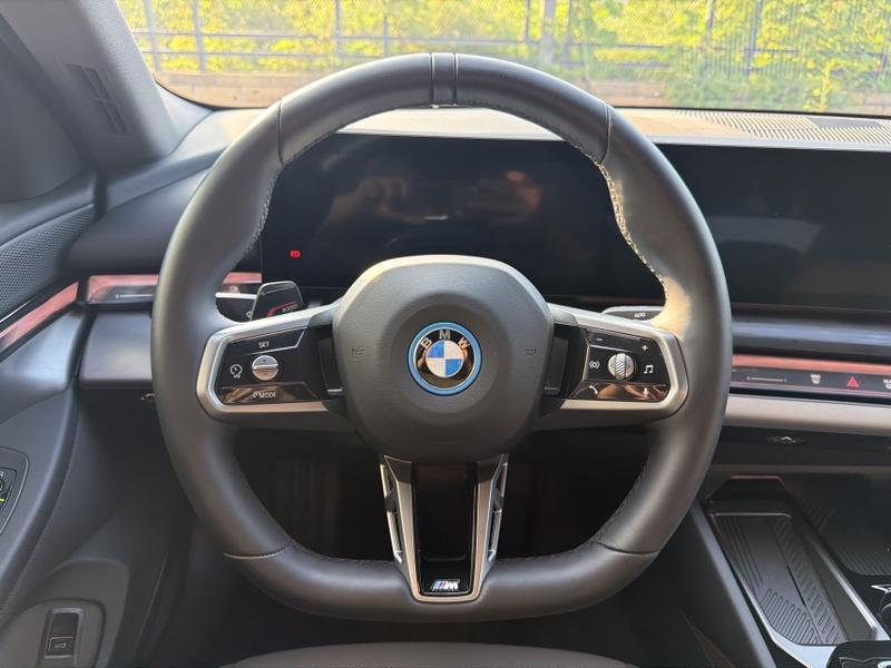 BMW i5, 2025 — фото 9 из 12