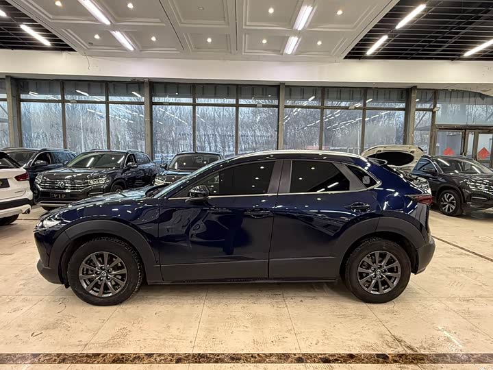 Mazda CX-30, 2021 — фото 2 из 9