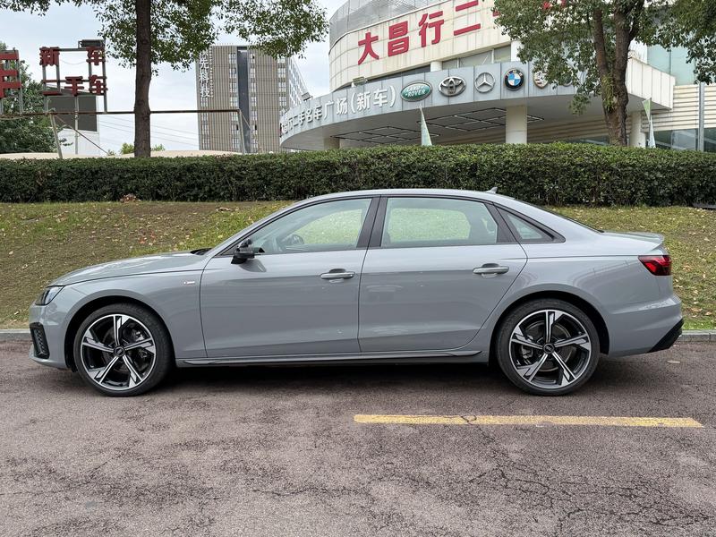 Audi A4L, 2025 — фото 3 из 12