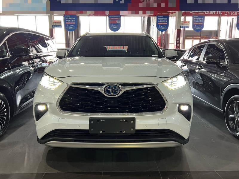 Toyota Highlander, 2022 — фото 2 из 12