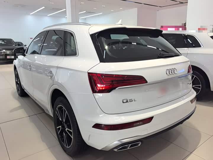 Audi Q5L, 2024 — фото 5 из 9