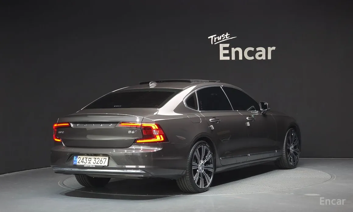 Volvo S90, 2023 — фото 2 из 12