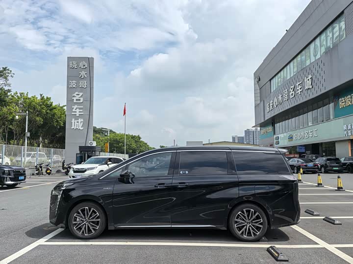 GAC Trumpchi E8, 2024 — фото 8 из 9