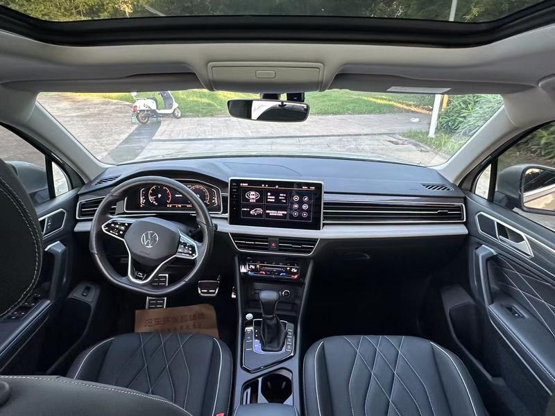 Volkswagen Tiguan L Pro, 2021 — фото 7 из 10