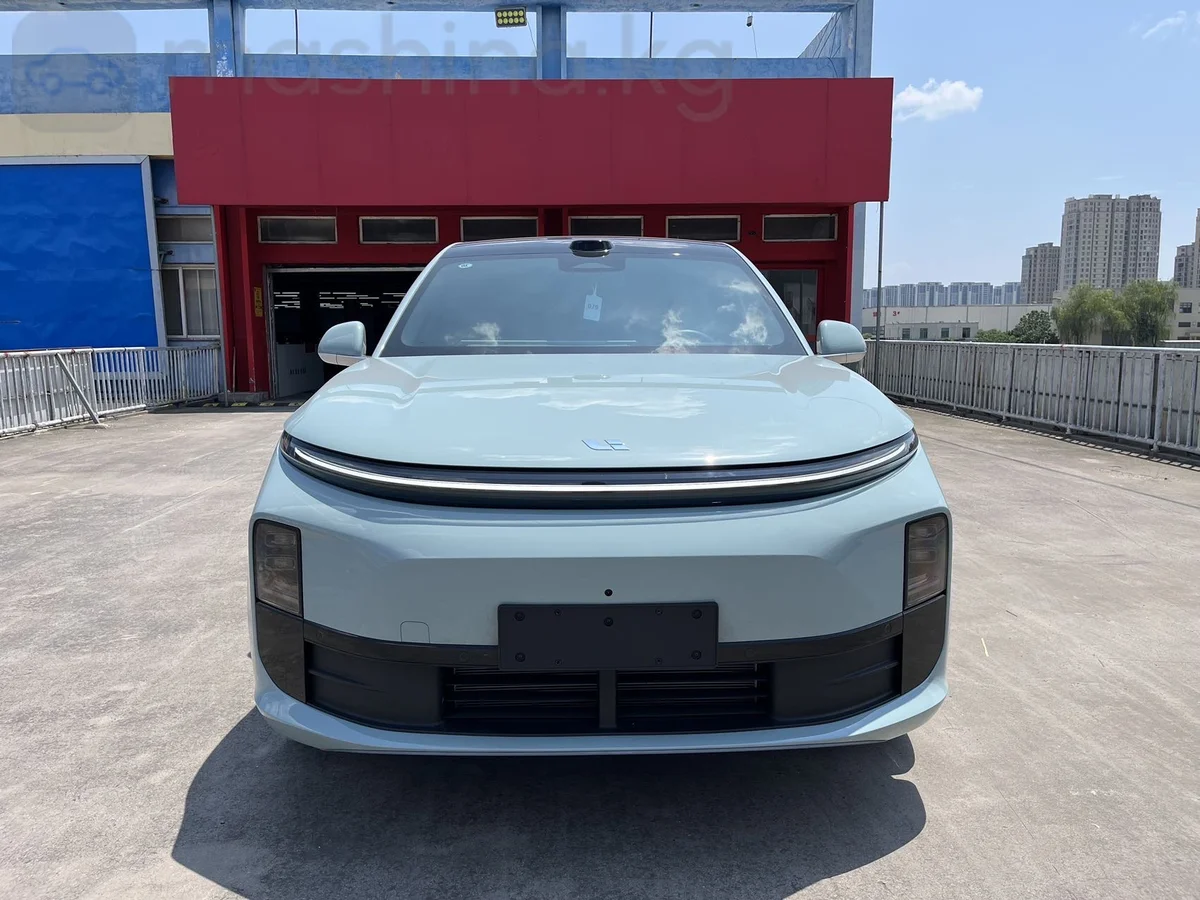 Lixiang L6, 2025