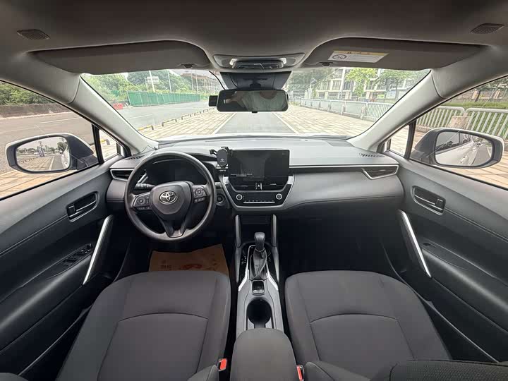 Toyota Corolla Cross, 2023 — фото 9 из 9