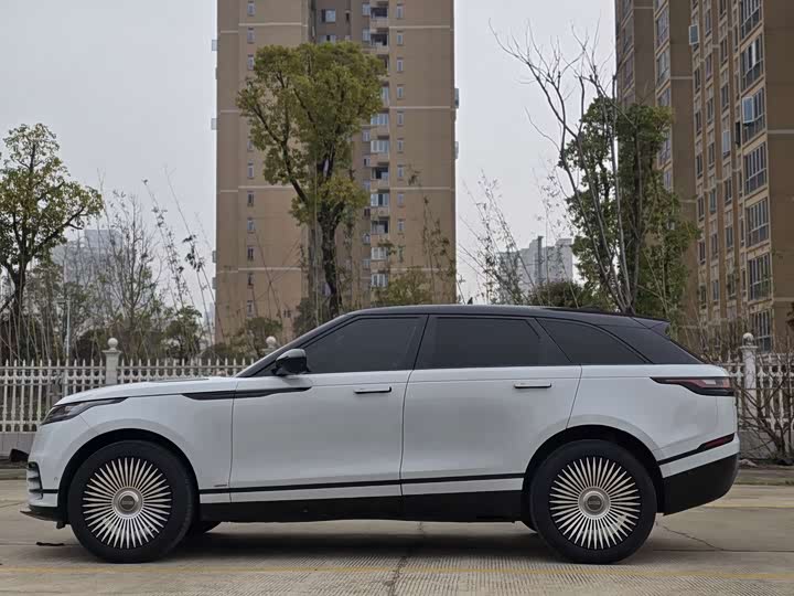 Land Rover Range Rover Velar, 2022 — фото 4 из 9