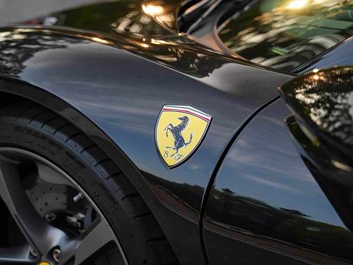 Ferrari SF90, 2023 — фото 5 из 9