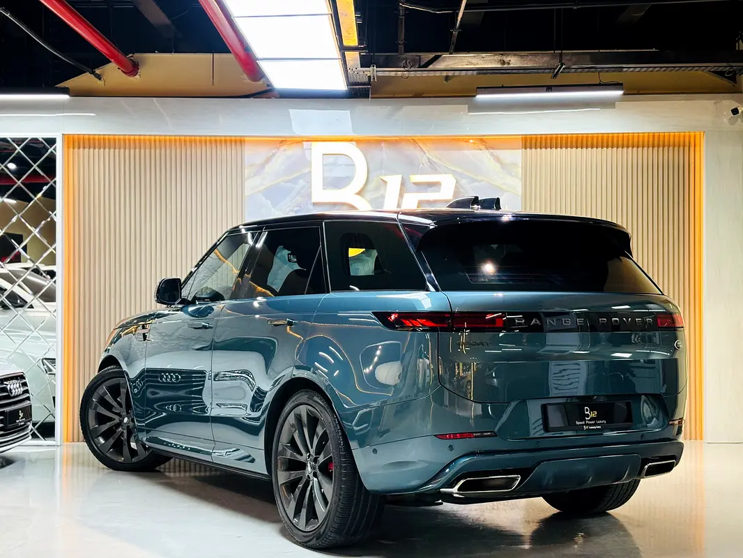 Land Rover Range Rover Sport, 2023 — фото 4 из 10