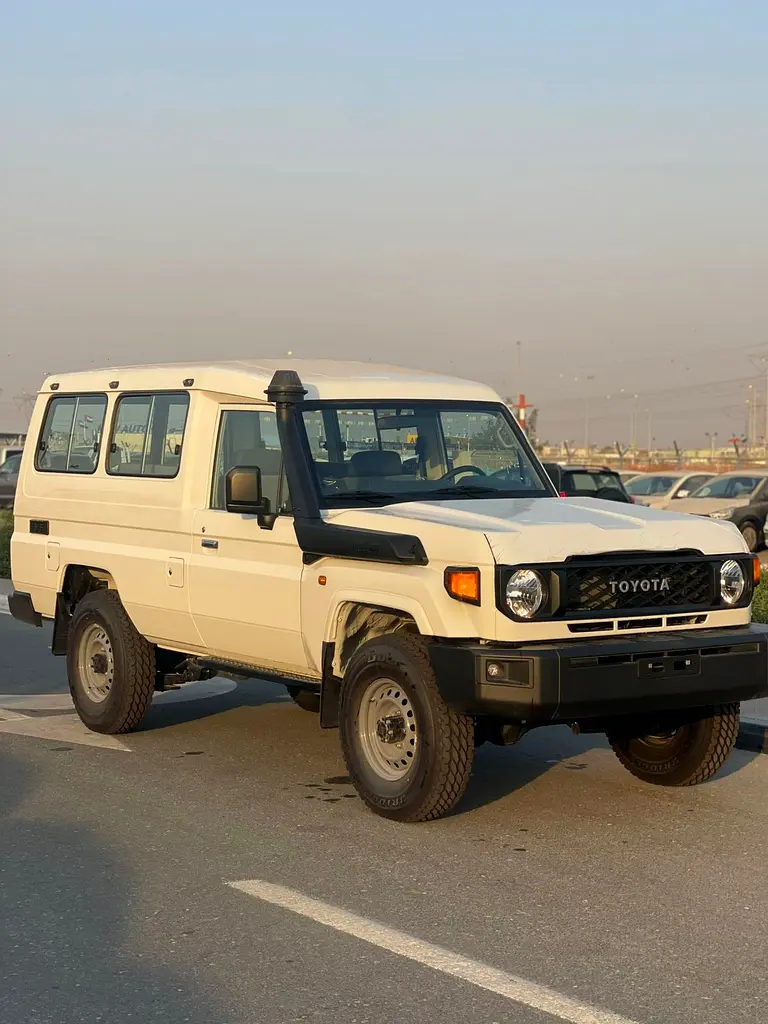 Toyota Land Cruiser 70 Series, 2026 — фото 4 из 10