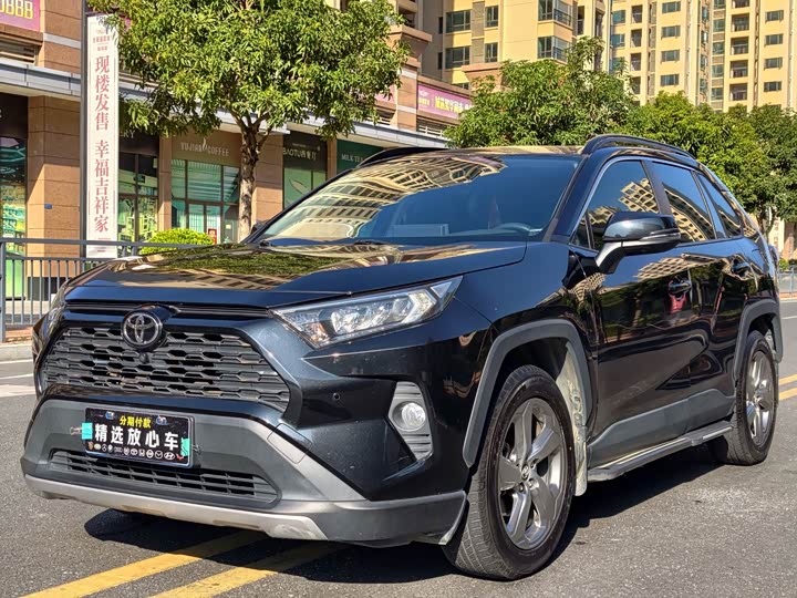 Toyota RAV4, 2021 — купить в Казани под ключ