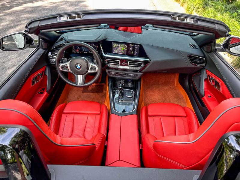 BMW Z4, 2023 — фото 9 из 12