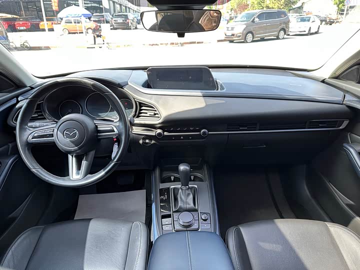 Mazda CX-30, 2021 — фото 7 из 9
