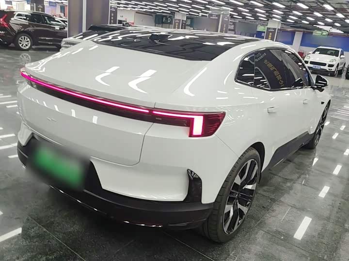 Polestar 4, 2025 — фото 7 из 9