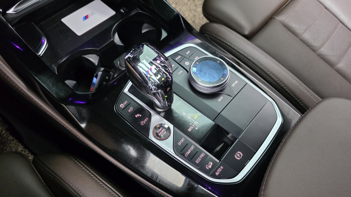 BMW X4, 2023 — фото 8 из 12