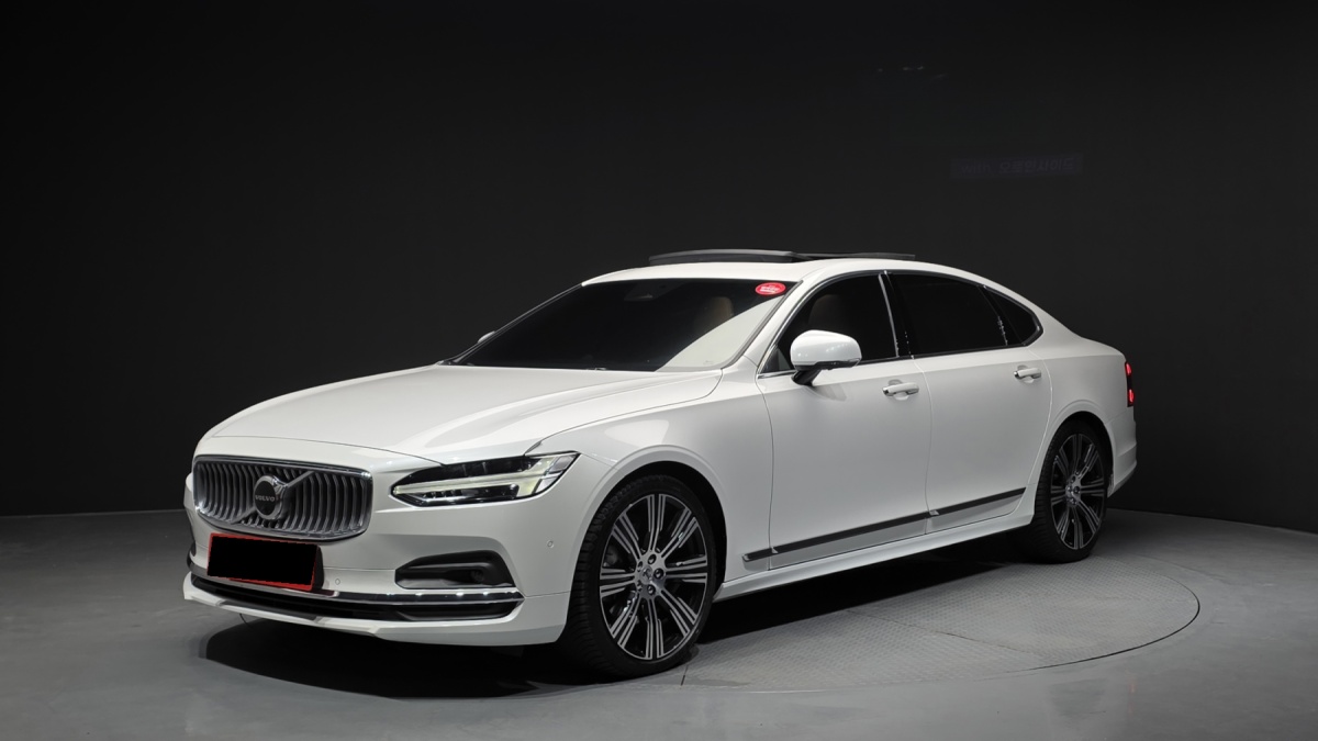Volvo S90, 2023 — купить в Белгороде под ключ