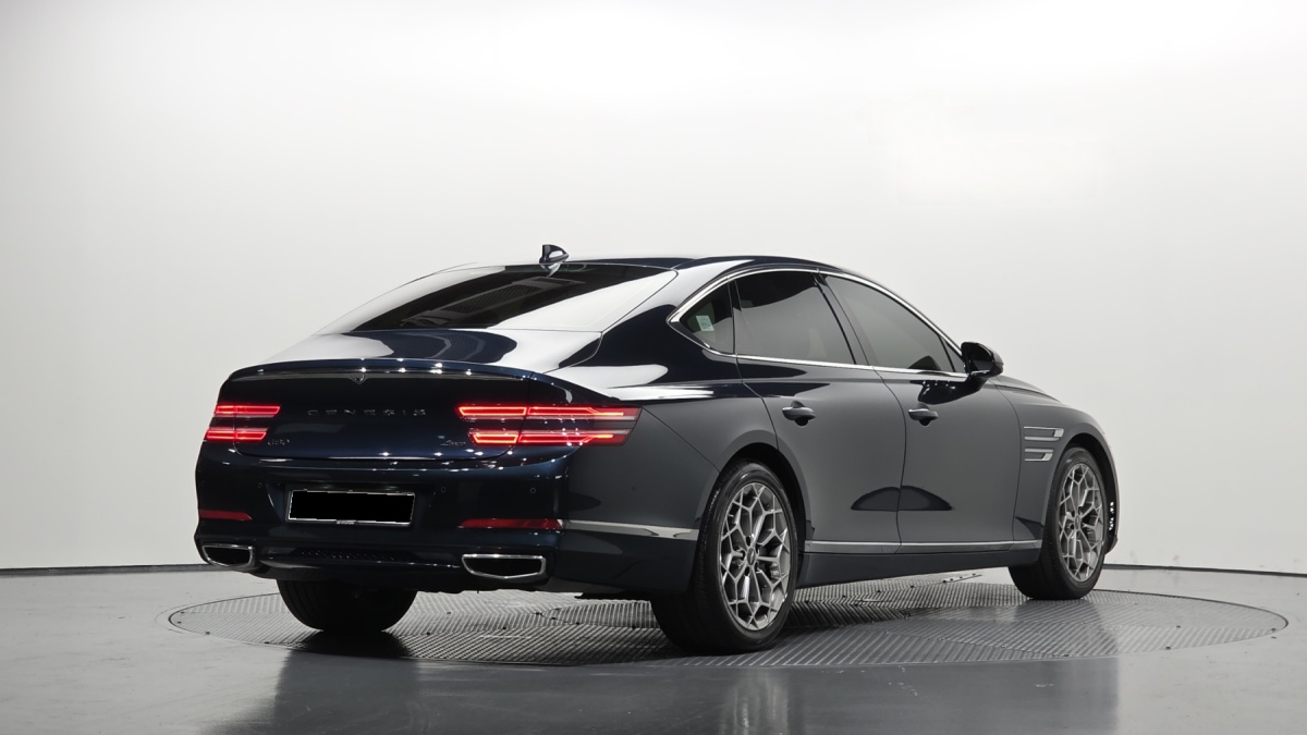 Genesis G80, 2022 — фото 2 из 12