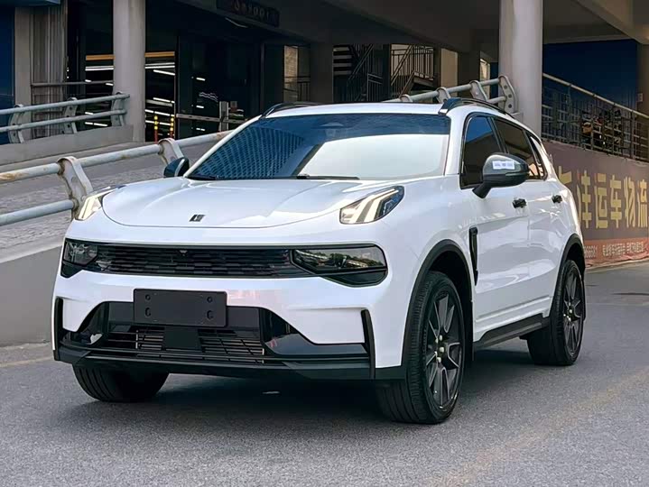 Lynk & Co 01, 2025 — купить в Санкт-Петербурге под ключ