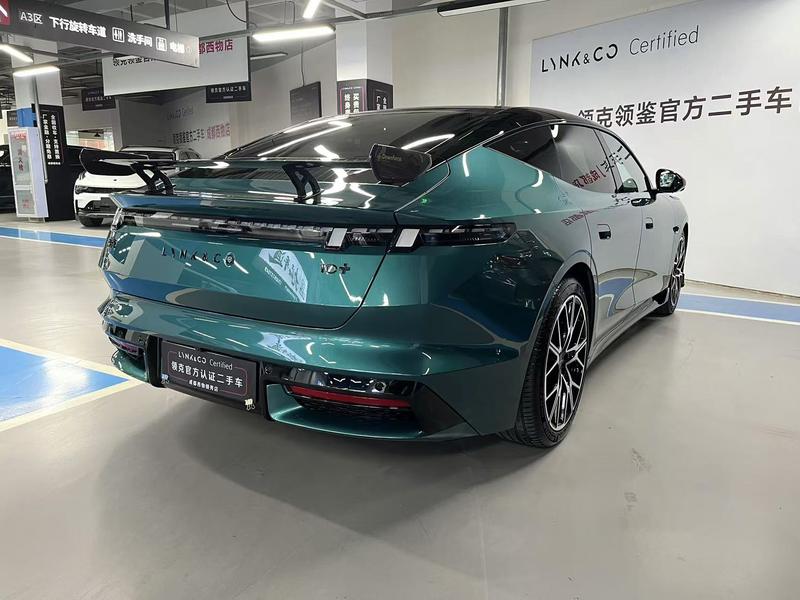 Lynk & Co 30 EM-P Hybrid, 2026 — фото 7 из 12