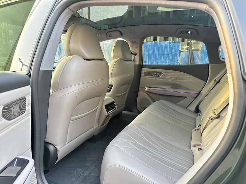 Geely Galaxy Starshine 8 EM-i, 2025 — фото 9 из 10