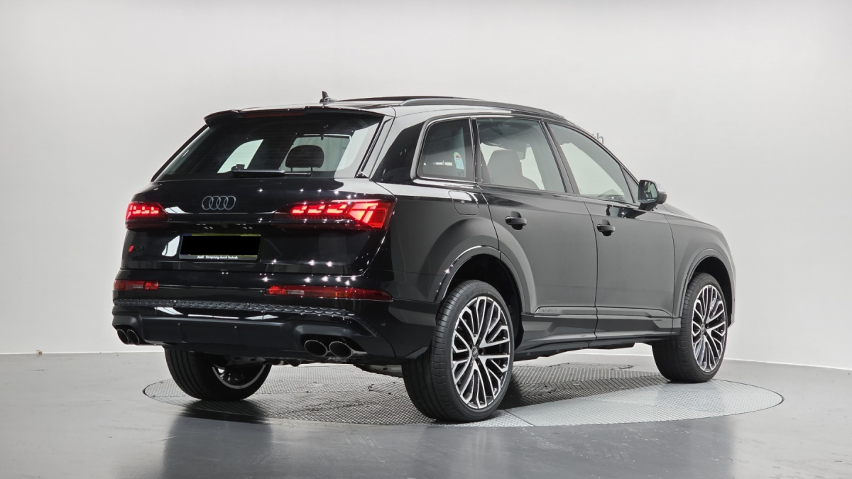 Audi SQ7, 2025 — фото 2 из 12