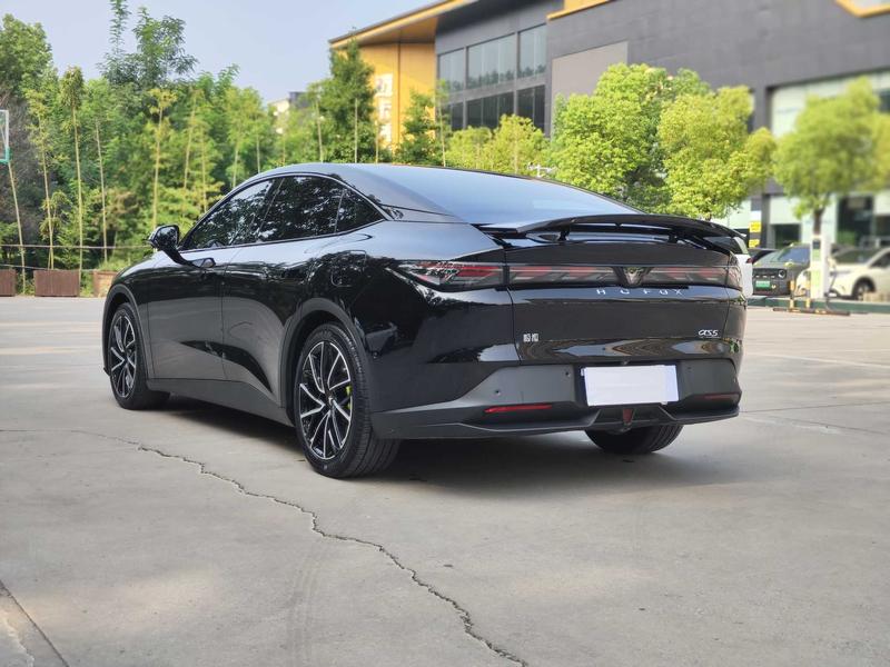 BAIC Arcfox Alpha S5, 2025 — фото 4 из 10