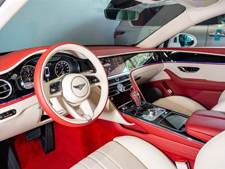 Bentley Flying Spur Hybrid, 2024 — фото 6 из 9