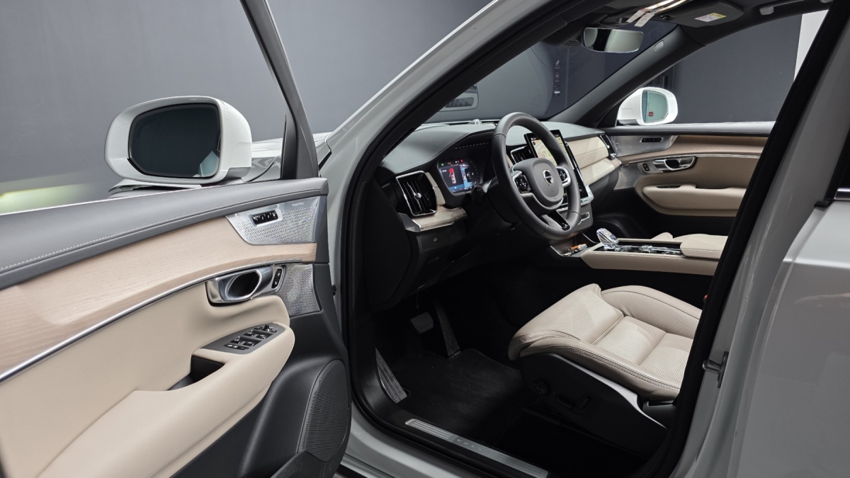 Volvo XC90, 2025 — фото 9 из 12
