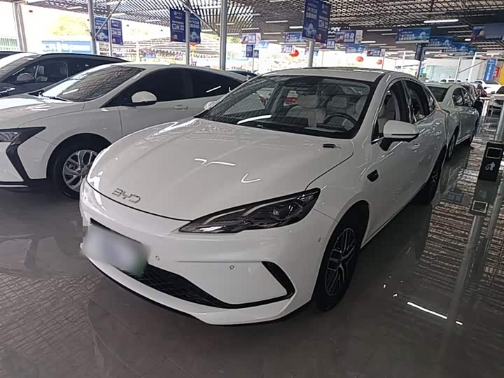 BYD Seal 05 DM-i Hybrid, 2025 — фото 2 из 9