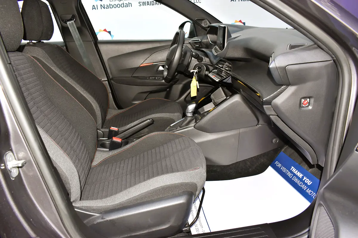 Peugeot 2008, 2023 — фото 7 из 10