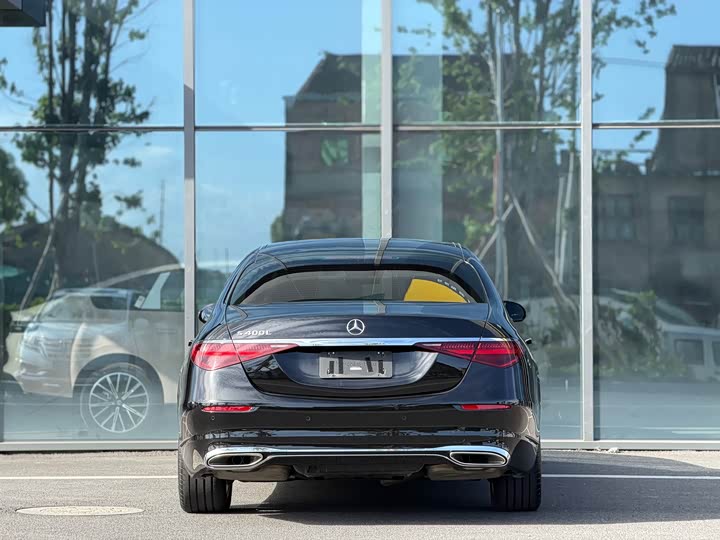 Mercedes-Benz S-Class, 2024 — фото 4 из 9
