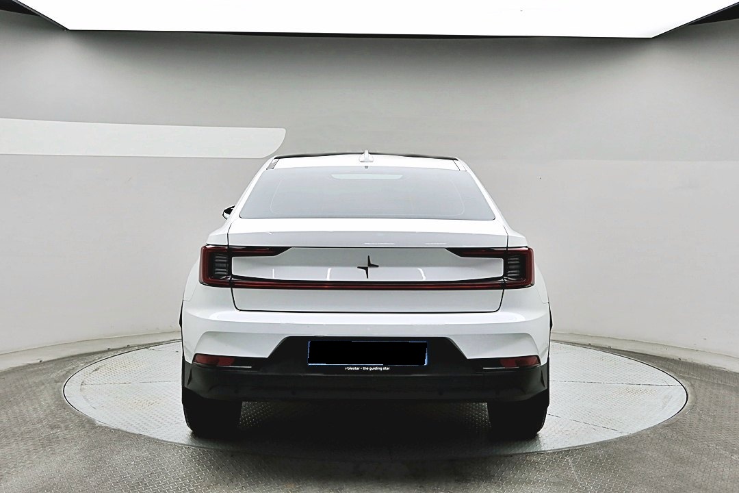 Polestar 2, 2022 — фото 2 из 12