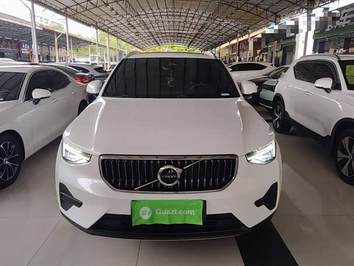 Volvo XC40, 2023 — фото 3 из 9