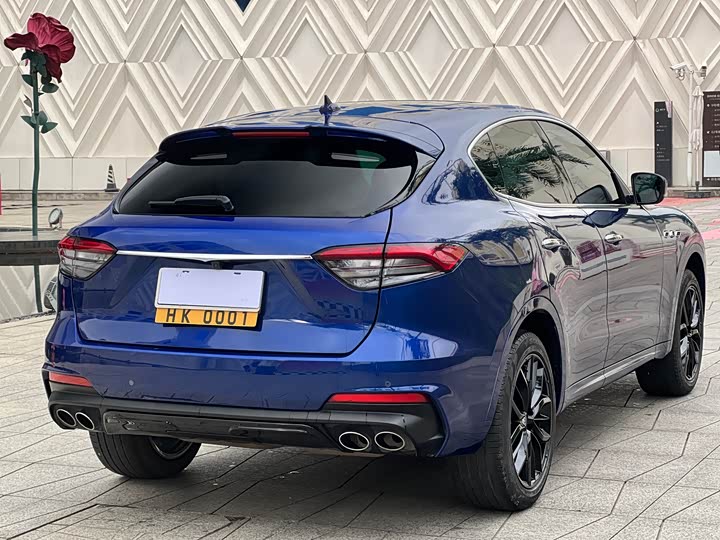 Maserati Levante, 2022 — фото 6 из 9