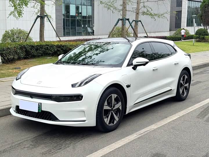 Zeekr 001, 2022 — купить в Кирове под ключ