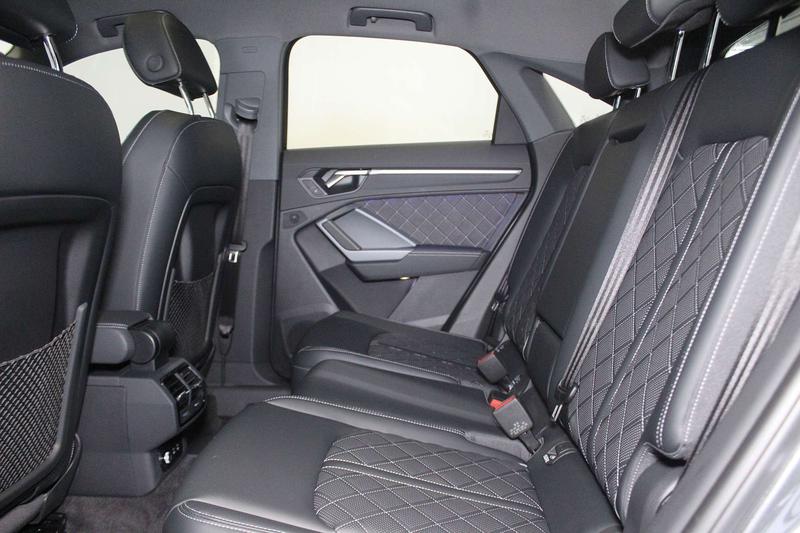 Audi Q3 Sportback, 2025 — фото 10 из 12