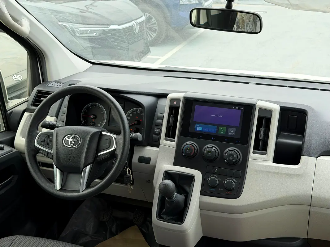 Toyota Hiace, 2025 — фото 6 из 10