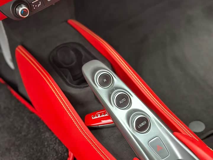 Ferrari F8, 2021 — фото 7 из 7