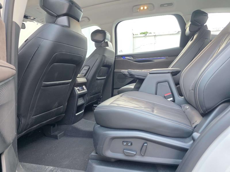 Ford Edge, 2025 — фото 12 из 12