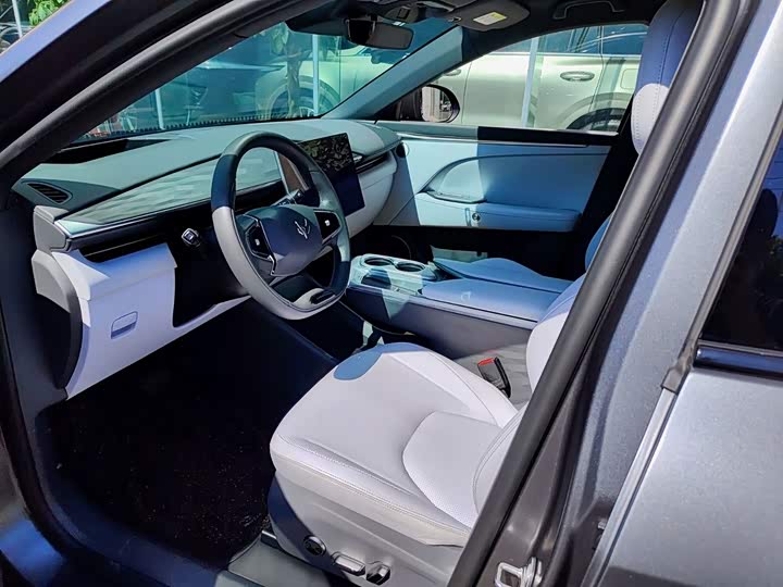 BAIC Arcfox Alpha T5, 2024 — фото 7 из 9