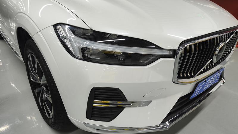Volvo XC60, 2023 — фото 5 из 12
