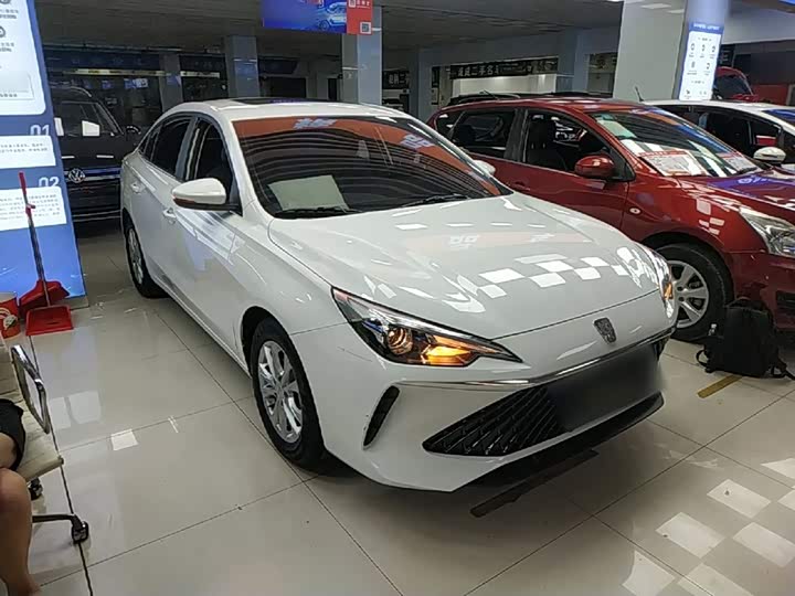 Roewe i5, 2025 — фото 4 из 9
