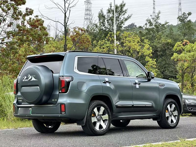 BAIC Beijing BJ60 Hybrid, 2024 — фото 7 из 12