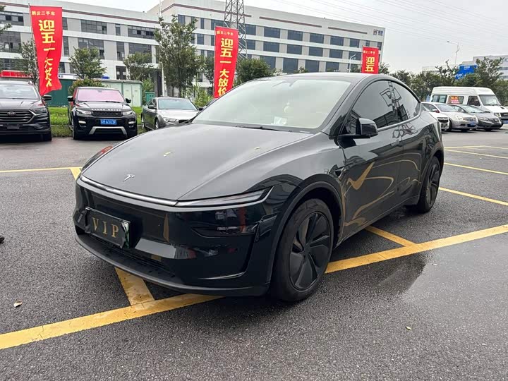 Tesla Model Y, 2025 — купить в Калуге под ключ