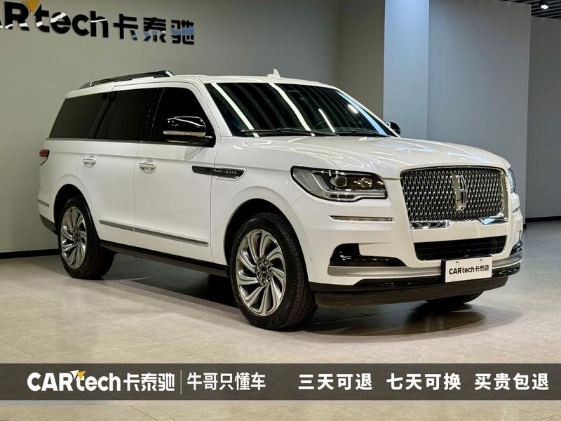 Lincoln Navigator, 2023 — фото 3 из 12