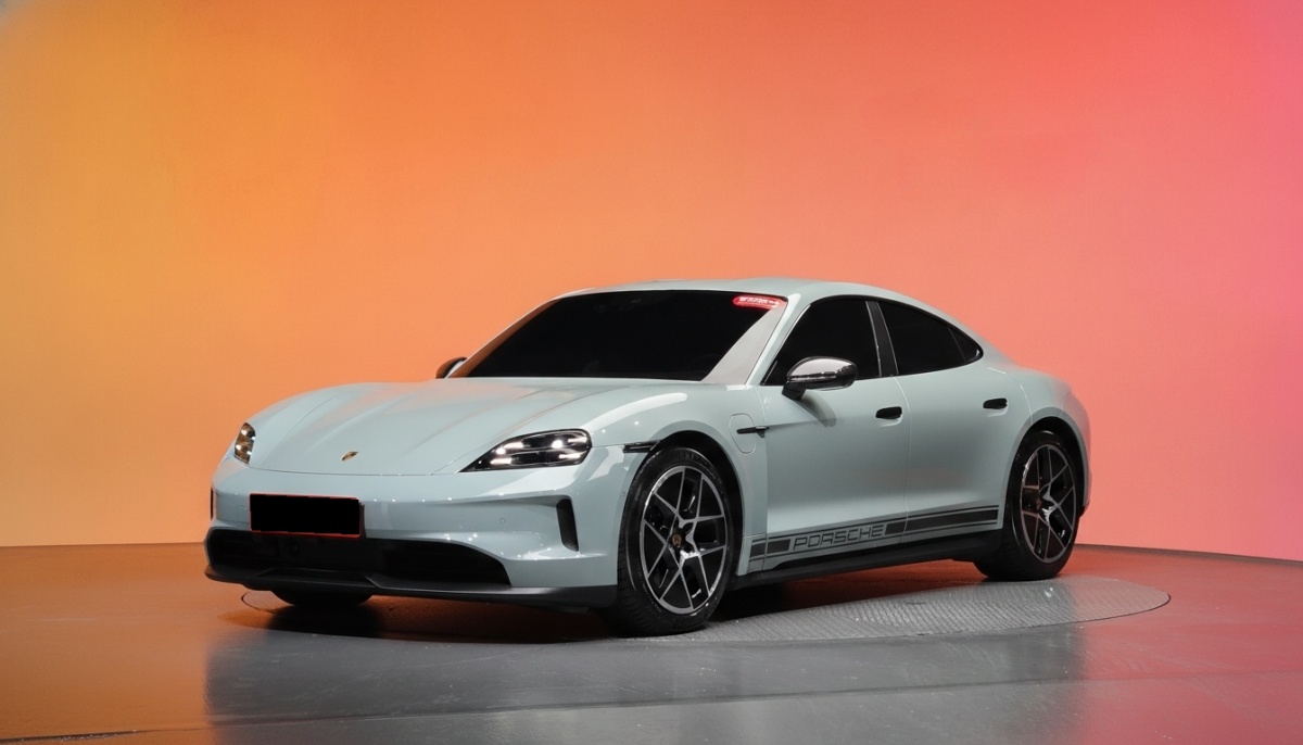 Porsche Taycan, 2024 — купить в Саранске под ключ